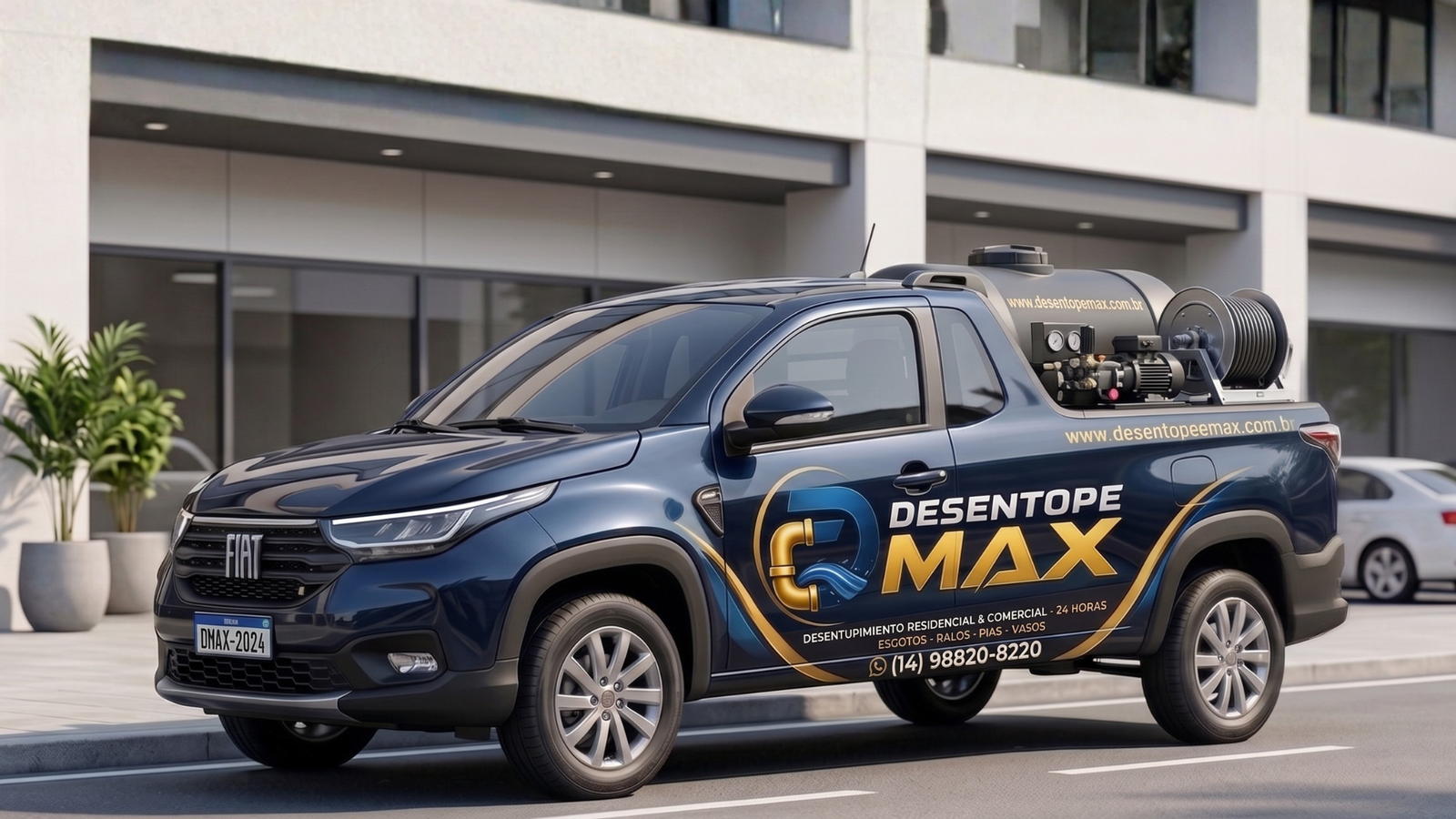 Carro da Desentupidora 24 horas em Bauru equipado para serviço urgente